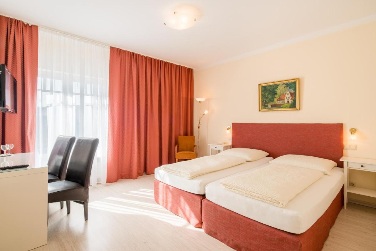Niebueller Hof Hotel Luaran gambar