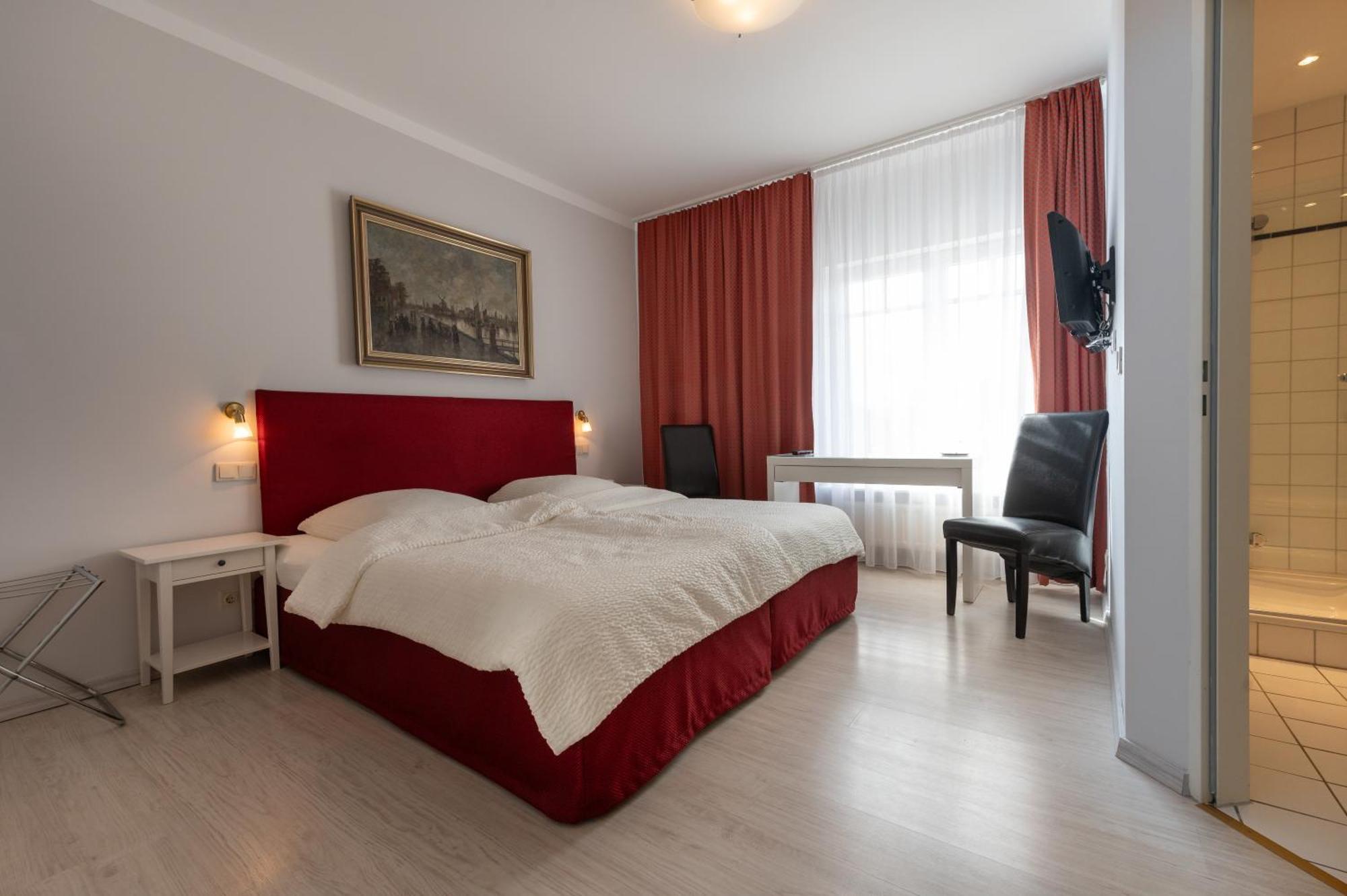 Niebueller Hof Hotel Luaran gambar